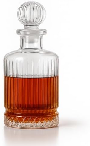 1.5 Litre Çizgili Desenli Cam Sürahi Karaf – Kapaklı, 25 cm, Şık ve Dayanıklı, Su ve Meyve Suyu Şişesi