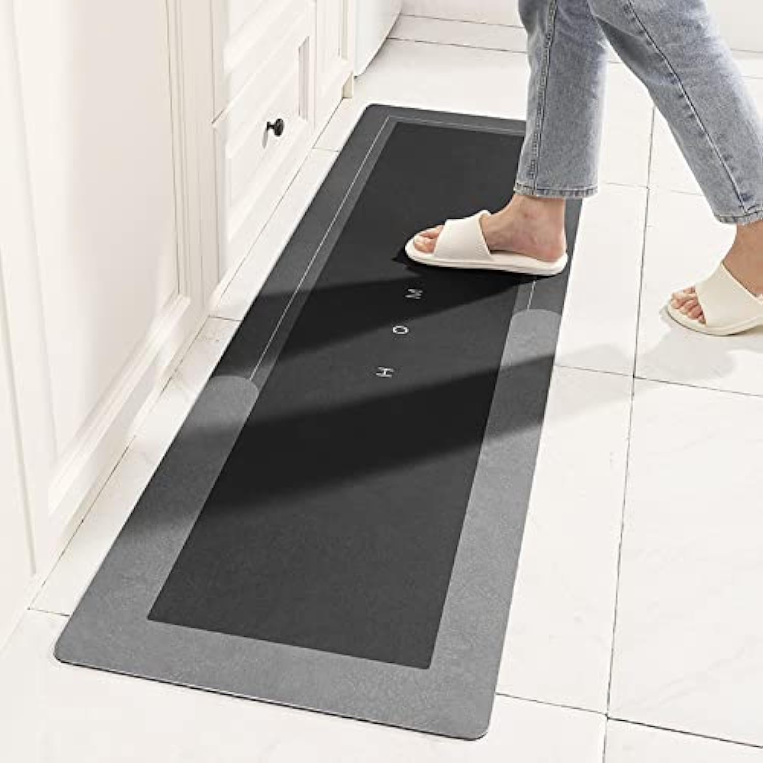 Banyo Paspası Halısı, Süper Emici Zemin Paspası Hızlı Kuruyan İnce Banyo Paspasları Halılar Kauçuk Kaymaz Alt Duş Halıları Duş Lavabo Küvet için 45 cm x 149 cm, Kare Koyu Gri