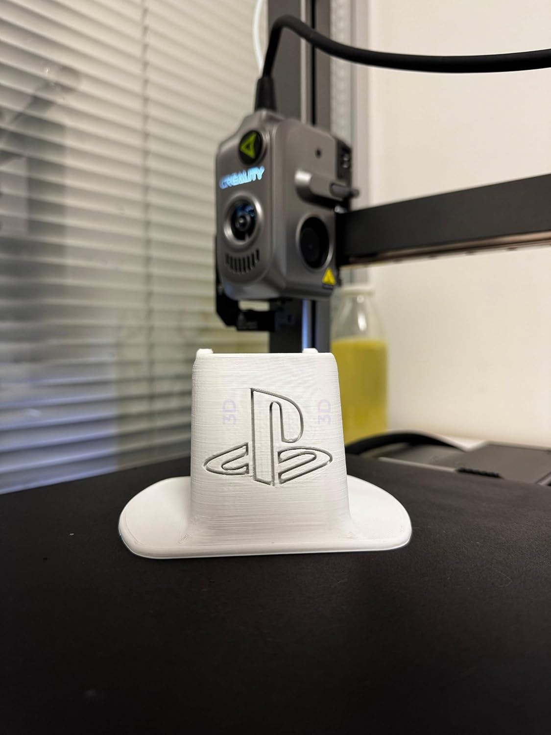 TRAK3D PS5 Kol Standı Beyaz - Tekli Playstation 5 Kontrolcü Standı - Daylight Edition